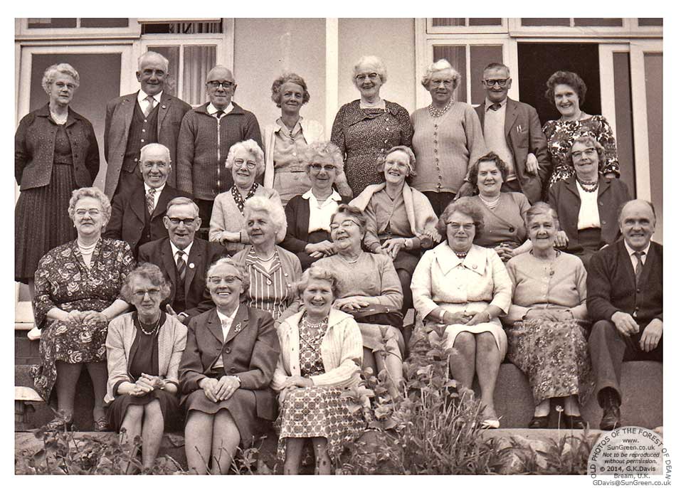 Photo of a Blakeney Darby and Joan Club outing taken in 1964