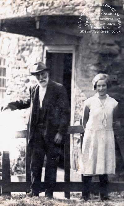 Image : Quab Cottage 1933 (26k)