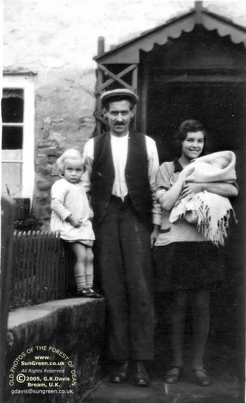 Mr F Charles of Broadwell Lane End (32k)
