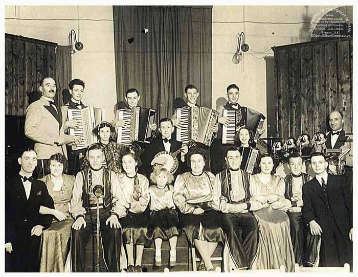 image: Ruspidge Accordion Band 1939