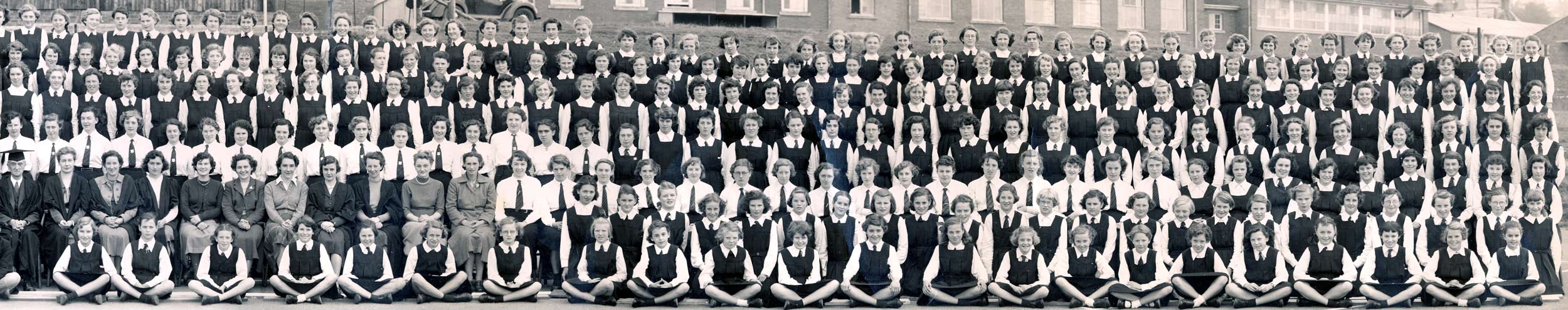 East Dean GS 1954 - Girls