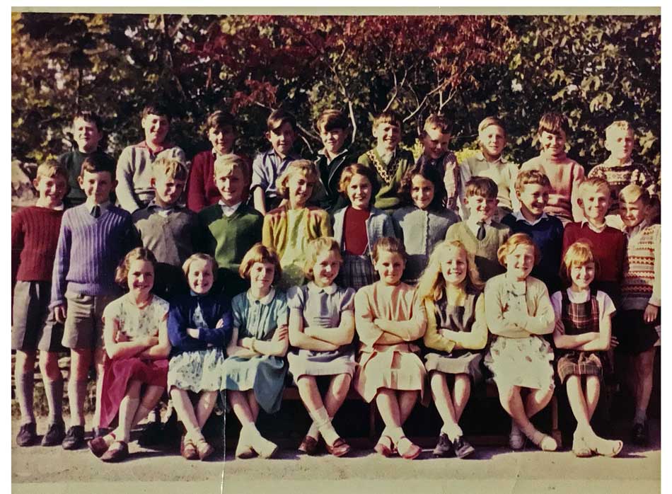 An old photo of puplirs from Drybrook school.