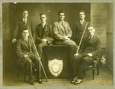 Image: Snooker Players, Worral Hill/Lydbrook area (28k)
