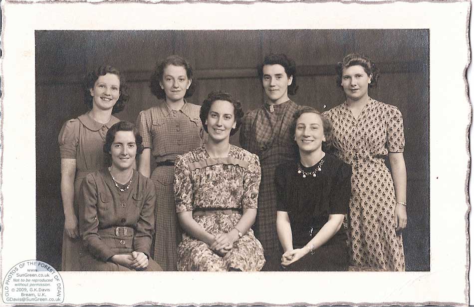 Pine End Girls 1944