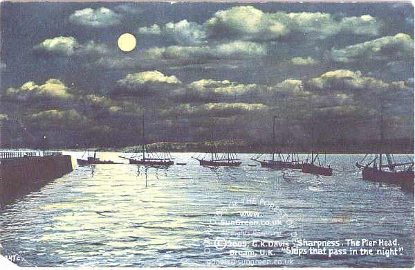 Lydney from Sharpness (39k)