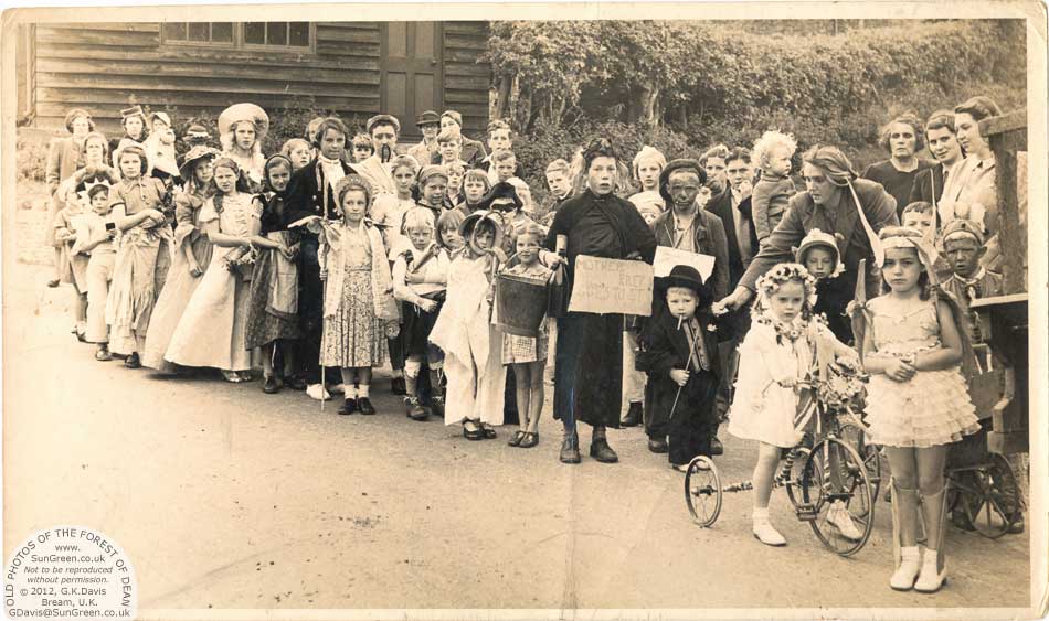Whitecroft carnival 1941