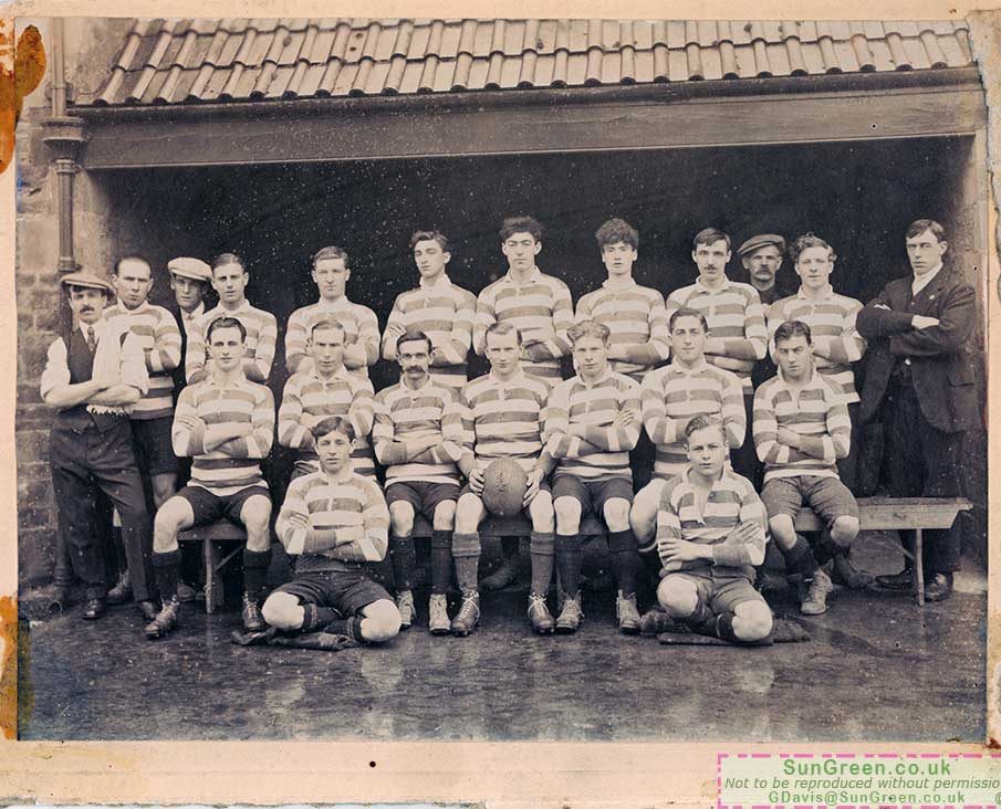 A photo of a Whitecroft rugby team