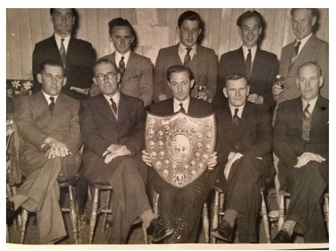 A photo of a team with a snooker shield in Yorkley