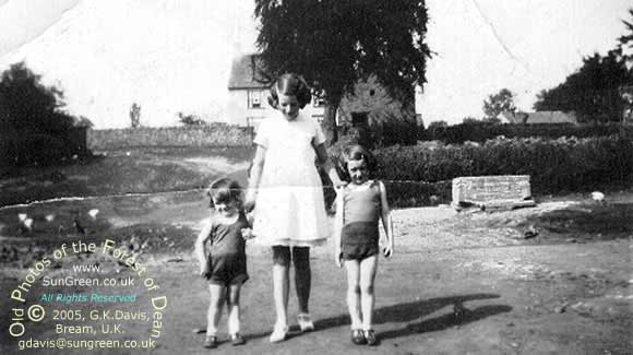 Bream, Woodside 1934 (46k)