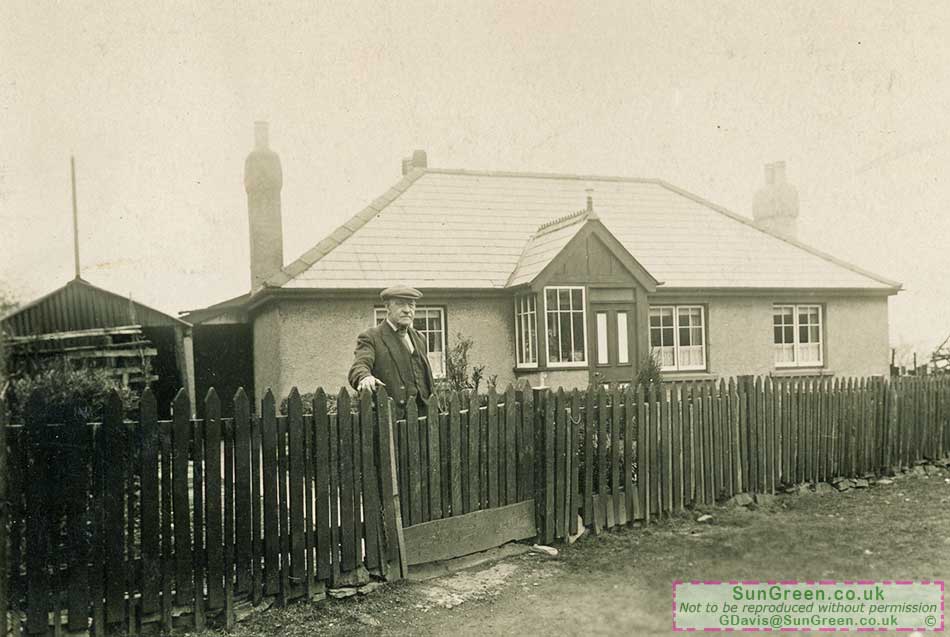 A photo of Pleasant Retreat, a bugalow at Hang Hill, Bream