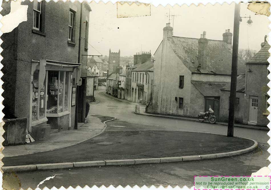 A photo of St John St., Coleford from Sparrow Hill
