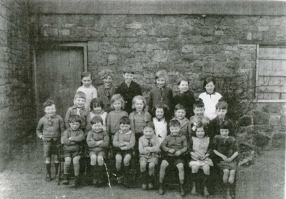 A photo of pupils od Chase School 1933-1934